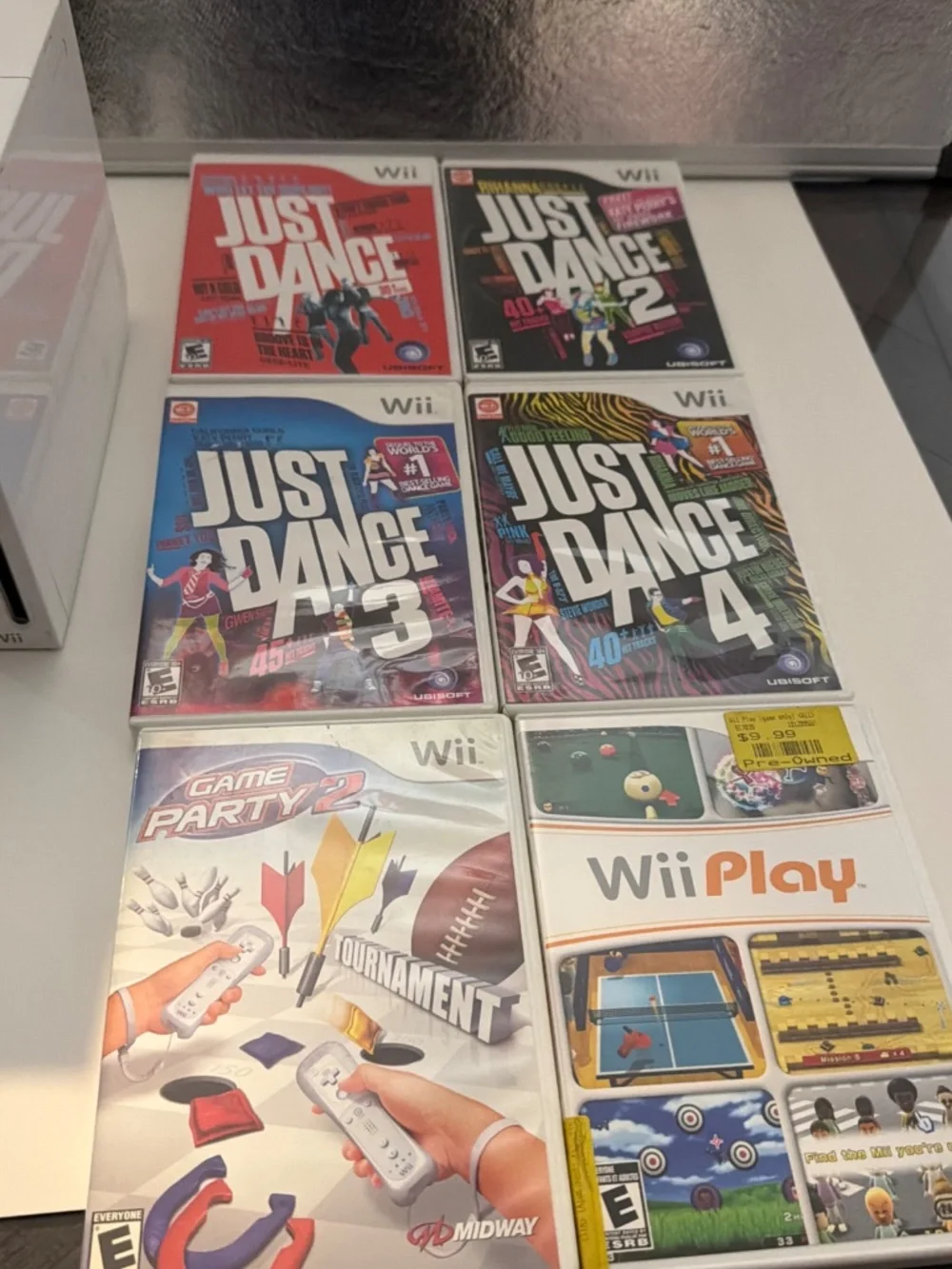 Nintendo Wii Just Dance Bundle With Wii Play + 2 controllers